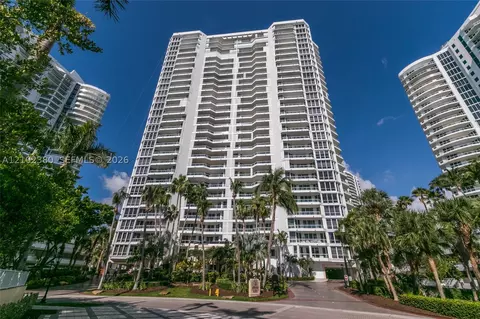 21150 NE 38th Ave #2202, Aventura, FL 33180