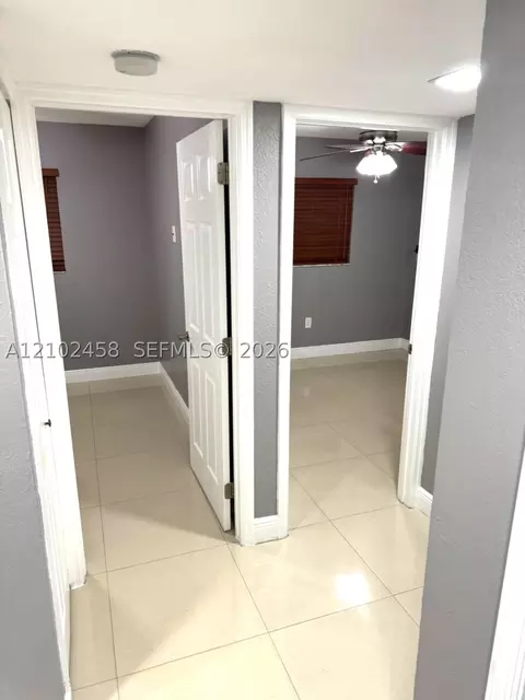 Entry Way - 5461 W 24th Ave #25, Hialeah, FL 33016 photo 1 of 4