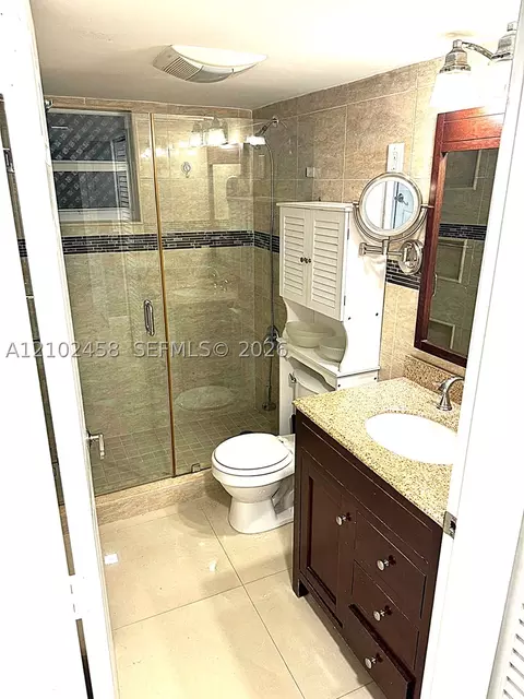 Bath - 5461 W 24th Ave #25, Hialeah, FL 33016 photo 1 of 4