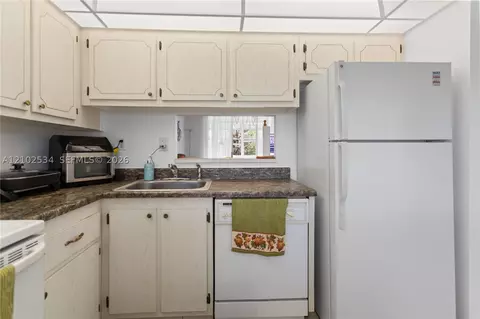 2998 NW 48th Ter #424, Lauderdale Lakes, FL 33313