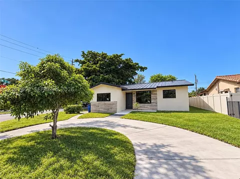 424 3rd, Hallandale Beach, FL 33009