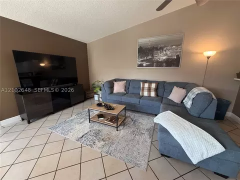 Living - Undisclosed, Hialeah, FL 33015 photo 1 of 2