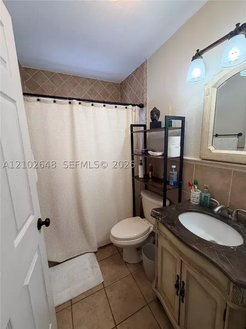 Bath - Undisclosed, Hialeah, FL 33015 photo 4 of 5