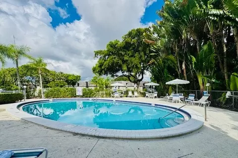 3123 Oakland Shores Dr #D202, Oakland Park, FL 33309