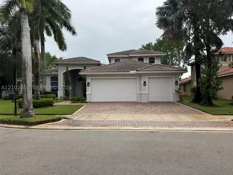 1360 Victoria Isle Dr, Weston, FL 33327