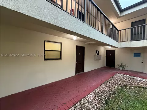 2300 S Cypress Bend Dr #102, Pompano Beach, FL 33069