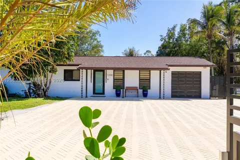 13880 Persimmon Blvd, Royal Palm Beach, FL 33411