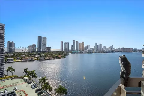 3600 Mystic Pointe Dr #PH-16, Aventura, FL 33180