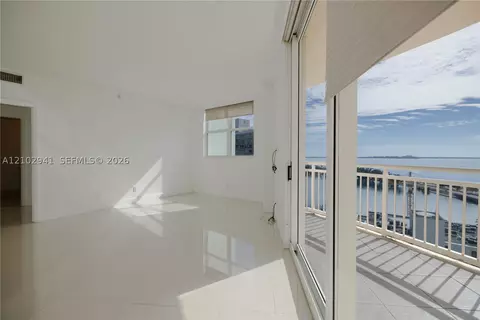2475 Brickell Ave #1807, Miami, FL 33129