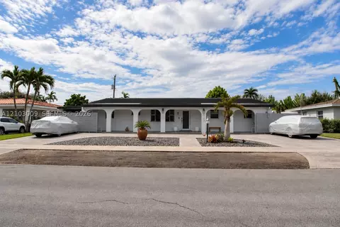 8740 SW 42nd St, Miami, FL 33165
