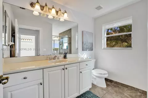 Bath - 17536 SW 48th St, Miramar, FL 33029 photo 1 of 2