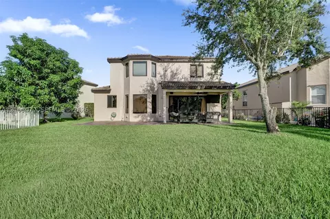 5233 SW 157th Ln, Miramar, FL 33027