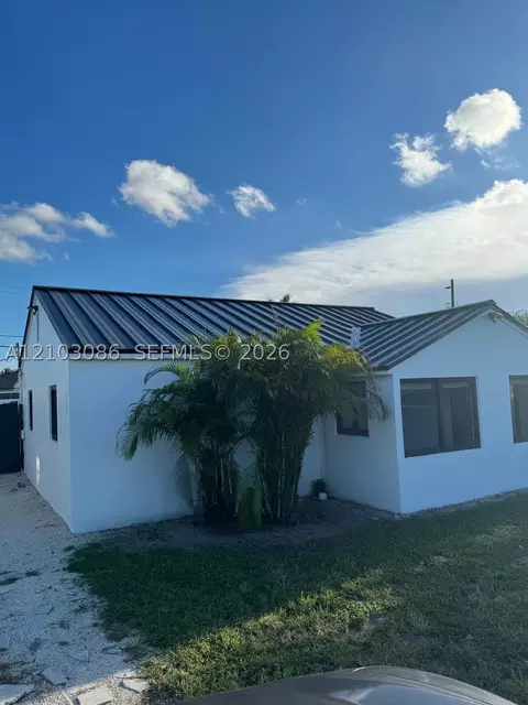 Other - 850 SE 2nd Pl, Hialeah, FL 33010 photo 4 of 14