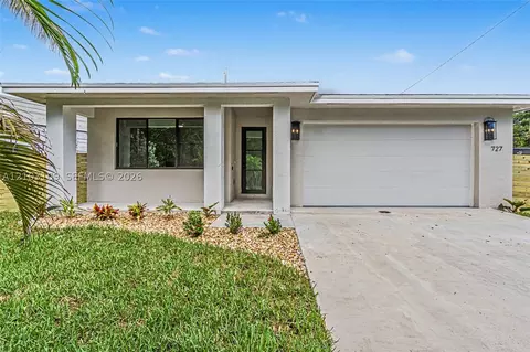 727 NW 43rd Ct, Oakland Park, FL 33309
