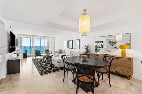 Dining - 840 Ocean Dr #1105, Juno Beach, FL 33408 photo 1 of 2