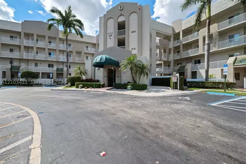 7727 Southampton Ter #409, Tamarac, FL 33321
