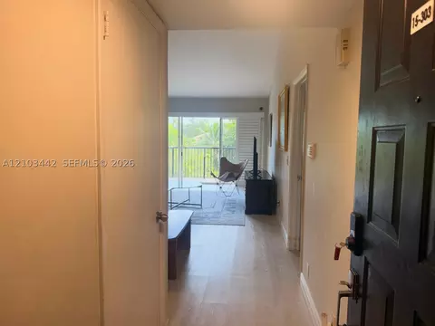 8721 Wiles Rd #303, Coral Springs, FL 33067
