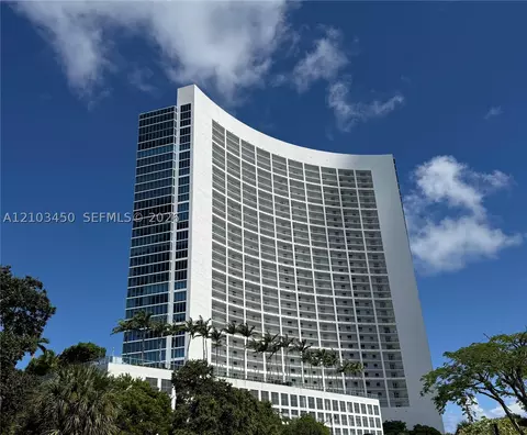 601 NE 36th St #2602, Miami, FL 33137