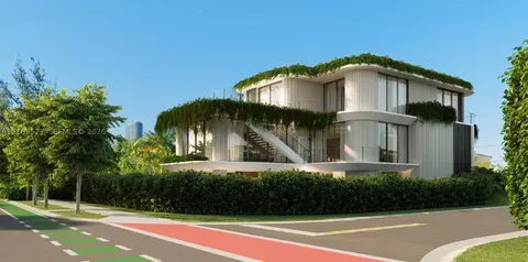 920 N Venetian Dr, Miami Beach, FL 33139