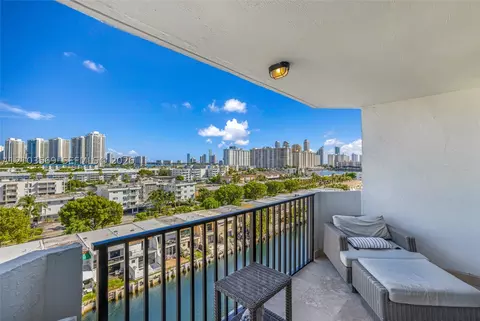 3703 NE 166th St #904, North Miami Beach, FL 33160