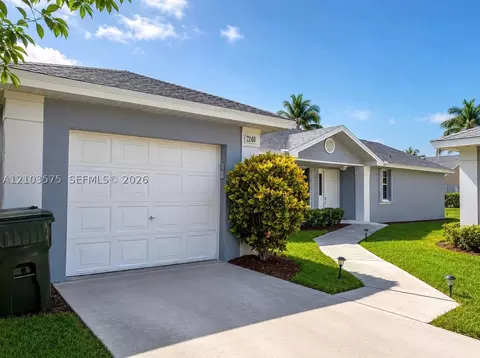 2240 SE 6th Ct, Homestead, FL 33033