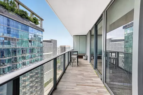 801 S Miami Ave #4106, Miami, FL 33130