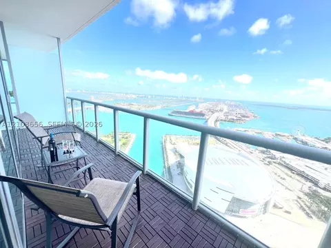 888 Biscayne Blvd #4807, Miami, FL 33132