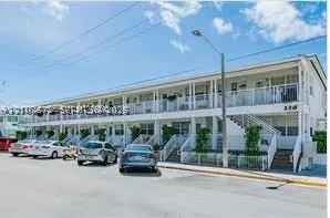 330 74th St #1, Miami Beach, FL 33141