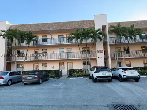 10405 Sunrise Lakes Blvd #202, Sunrise, FL 33322