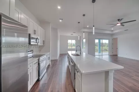 Kitchen - 97 Brig Cir E, Placida, FL 33946 photo 3 of 4