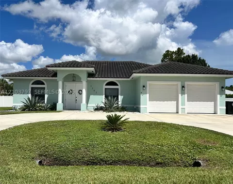 2282 SE Abcor Rd, Port Saint Lucie, FL 34952