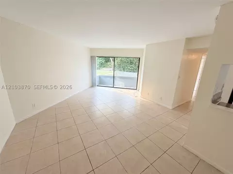 2000 N Congress Ave #103, West Palm Beach, FL 33401