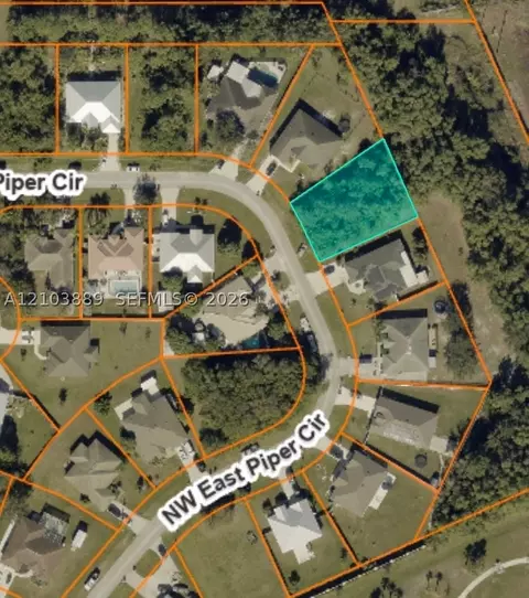 5246 E Piper Cir, Port St Lucie, FL 34986