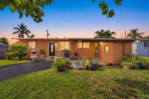 4231 NW 12th Ave, Oakland Park, FL 33309