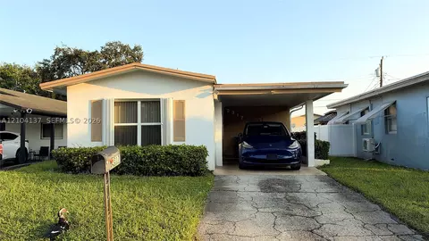 2317 Hope St, Hollywood, FL 33020
