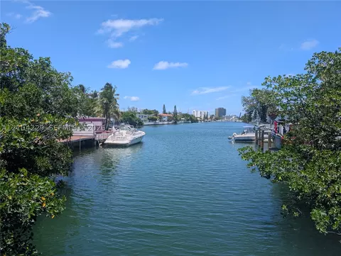 7757 Crespi Blvd, Miami Beach, FL 33141