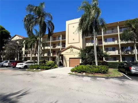 1151 SW 128th Ter #103D, Pembroke Pines, FL 33027