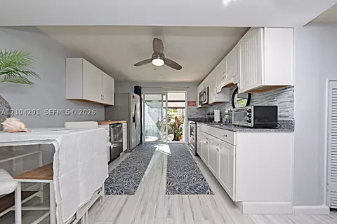 Kitchen - 30 Orange Dr, Key Largo, FL 33037 photo 1 of 4