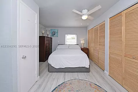 Bedroom - 30 Orange Dr, Key Largo, FL 33037 photo 1 of 4