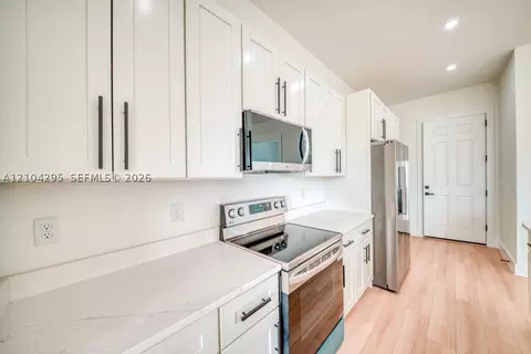 Kitchen - 95 Brig Cir E, Placida, FL 33946 photo 2 of 3