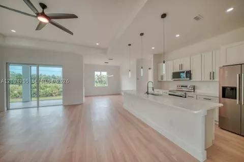 Living - 95 Brig Cir E, Placida, FL 33946 photo 6 of 8