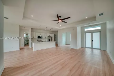 Living - 95 Brig Cir E, Placida, FL 33946 photo 3 of 8