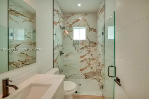 Bath - 95 Brig Cir E, Placida, FL 33946 photo 10 of 10