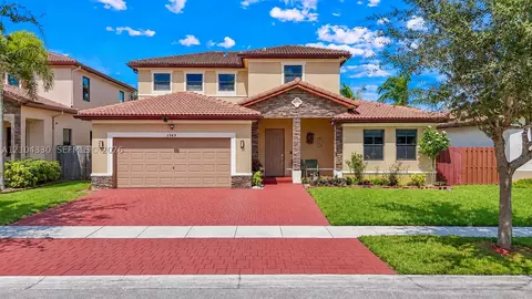 3669 SE 2nd Ct, Homestead, FL 33033