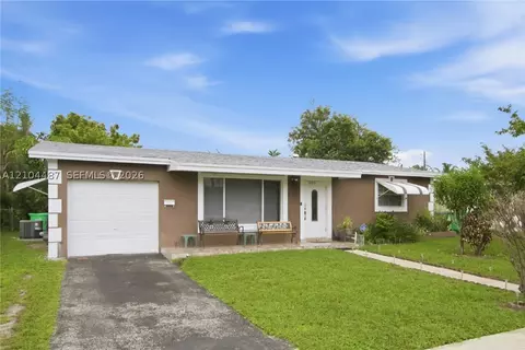 5909 NW 16th Ct, Sunrise, FL 33313