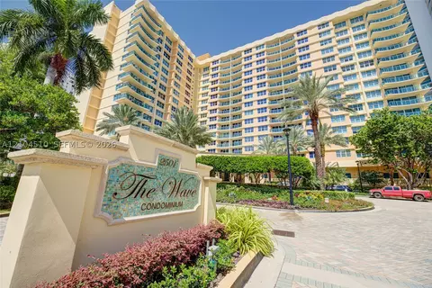 2501 S Ocean Dr #1006, Hollywood, FL 33019