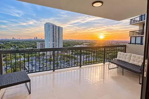2333 Brickell Ave #1808, Miami, FL 33129
