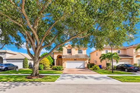 15203 SW 52nd St, Miramar, FL 33027