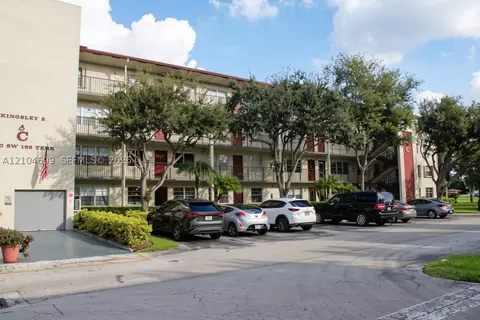 750 SW 133rd Ter #114C, Pembroke Pines, FL 33027