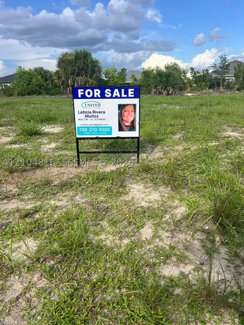 9 SW 22nd Ct, Cape Coral, FL 33991